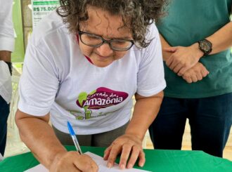 Agricultores familiares assinam contrato de Crédito Habitacional para construção de moradias em Boa Vista