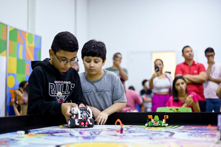 Mais de 100 alunos participam de Torneio Municipal de Robótica em Boa Vista