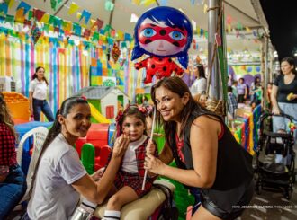 Show com Pipoquinha de Normandia, tenda da saúde e diversão: Boa Vista Junina segue pela quinta noite