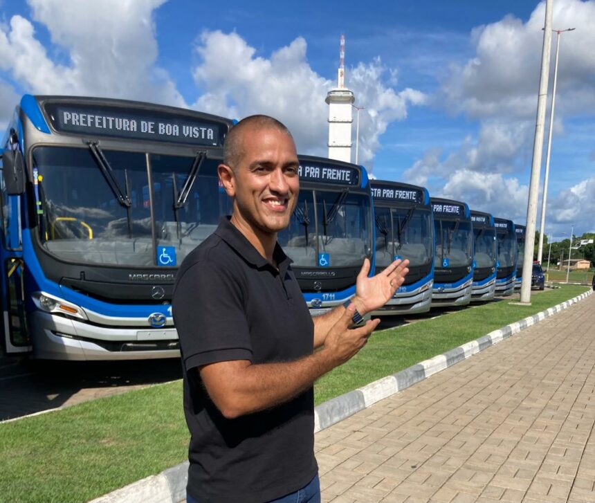 Mobilidade: Arthur Henrique entrega novos ônibus e lança aplicativo ‘Bus2’ que auxilia no uso do transporte coletivo em Boa Vista