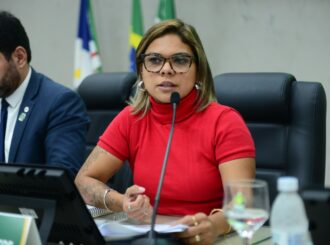 Regiane Matos destaca transparência das ações da Secretaria de Educação em Boa Vista