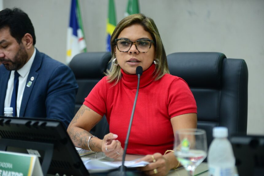 Regiane Matos destaca transparência das ações da Secretaria de Educação em Boa Vista