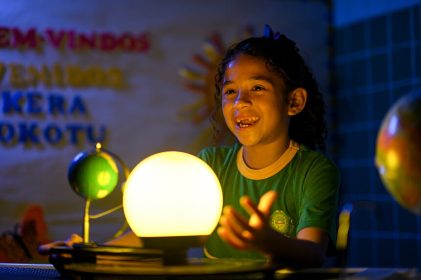 Aluna de Boa Vista conquistou medalha na Olimpíada Brasileira de Astronomia e Astronáutica