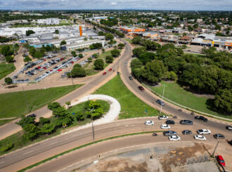 Prefeitura de Boa Vista constrói retornos nas avenidas Brasil e das Guianas; medida visa melhorar tráfego