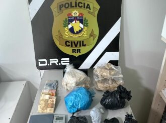 Homem é preso vendendo crack e maconha em frente de casa em Boa Vista