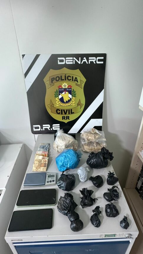 Homem é preso vendendo crack e maconha em frente de casa em Boa Vista