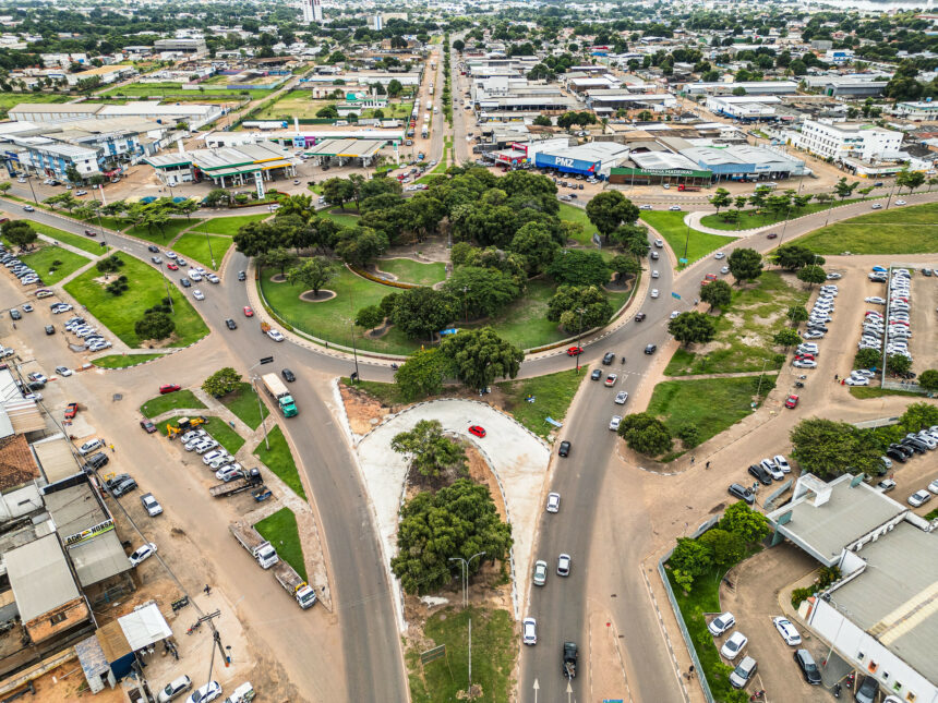 Liberação do retorno na avenida Brasil garante melhor trafegabilidade em Boa Vista