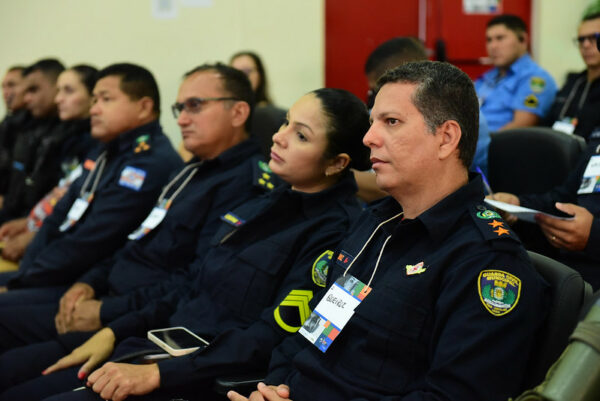 Servidores de Boa Vista participam de curso voltado ao acolhimento da população em situação de rua