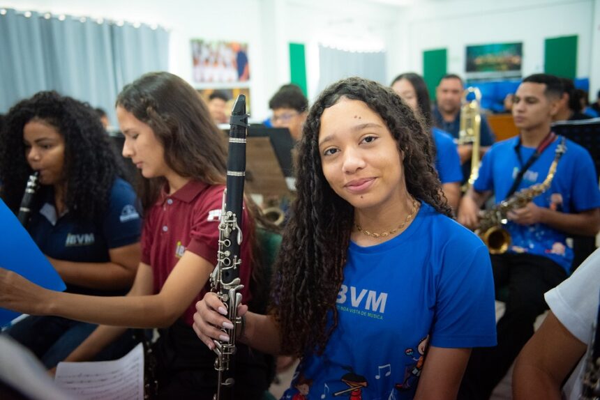 Clarinetes, saxofones, flautas e trompetes: alunos do Instituto Boa Vista de Música adquirem novos instrumentos por meio de edital do TJRR