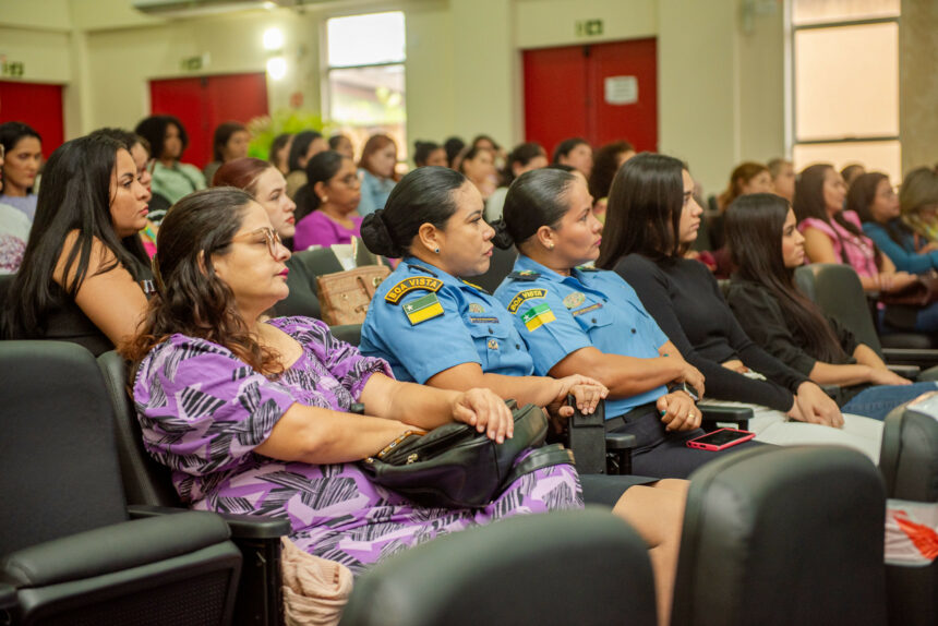 Prefeitura realiza evento sobre combate do assédio moral e sexual com servidoras municipais