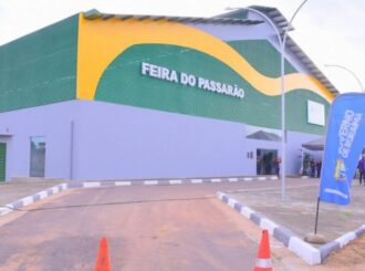 Feira do Passarão está sem luz, sem ventilação e com boxes vazios