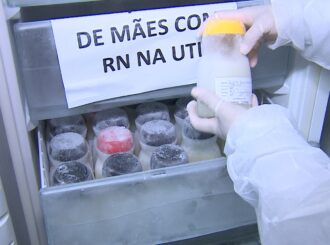 ‘Agosto Dourado’: mães que amamentam podem doar leite materno para bebês prematuros internados na maternidade de RR