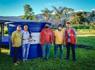 Famílias indígenas afetadas pelas queimadas em RR, recebem apoio após fogo destruir sistemas de abastecimento de água