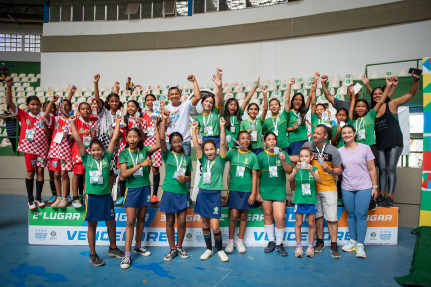 Jogos Escolares da rede municipal de Boa Vista encerra com premiação de alunos vencedores