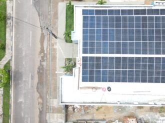 Energia solar é opção sustentável para economizar na conta de luz