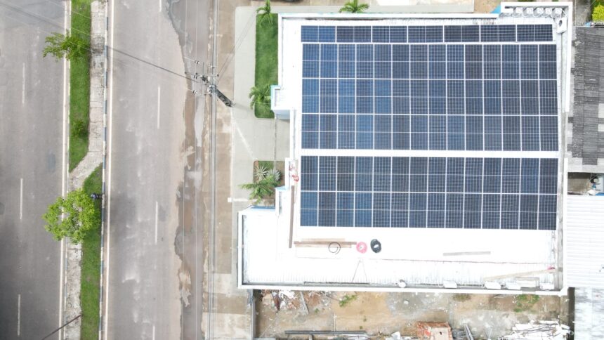 Energia solar é opção sustentável para economizar na conta de luz