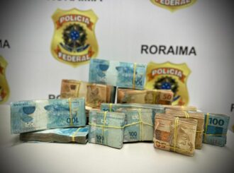 Agente do Detran é preso durante ação que apreendeu R$ 120 mil em viatura