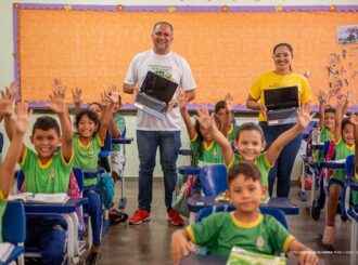 Dia do Professor: amor pela profissão é parte da trajetória dos educadores da rede municipal de Boa Vista