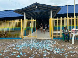 Locais de votação em Boa Vista têm registros de derrame de santinhos neste domingo