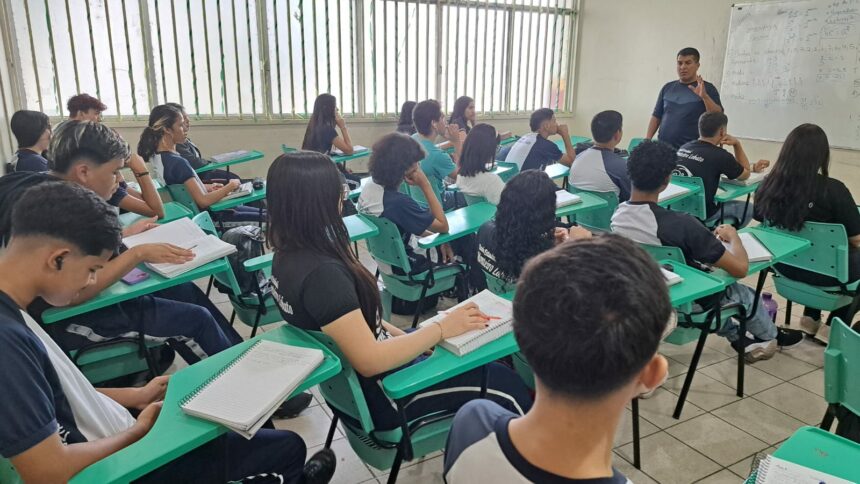 Pé-de-Meia: mais de 6 mil estudantes de Roraima ainda precisam de autorização dos responsáveis para liberar contas e receber benefício