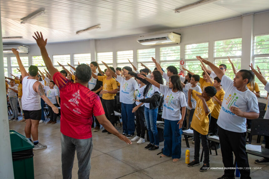 Jovens e crianças do projeto ‘Coral ArtCanto’ iniciam ensaios para o Natal da Paz 2024