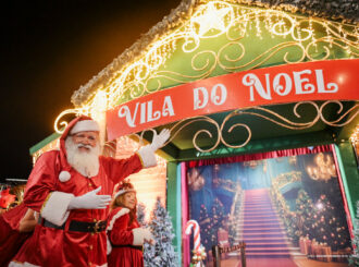 Atrações gratuitas de Natal na praça Fábio Marques Paracat, confira