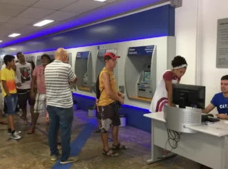 Saiba como fica o expediente bancário neste final de ano