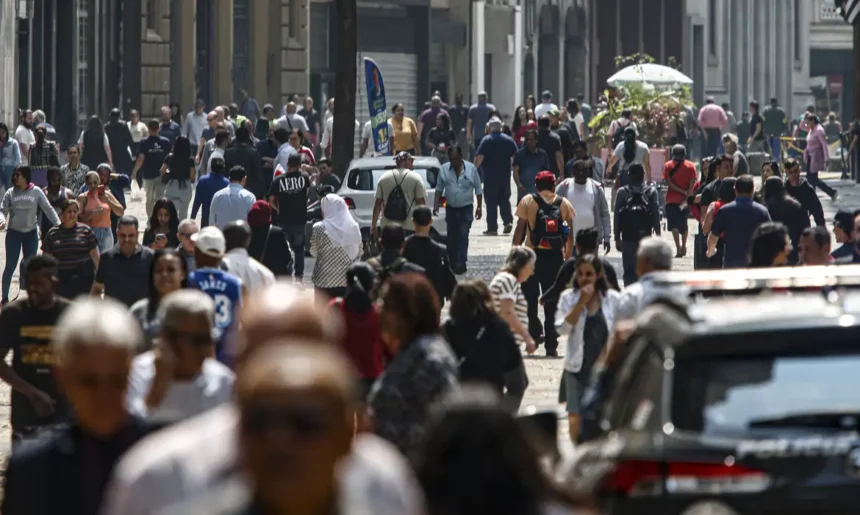 Brasil atinge menor nível de pobreza e extrema pobreza desde 2012