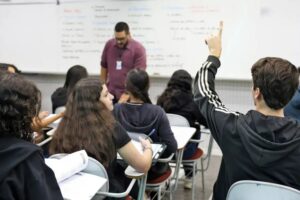 professores alunos aula aprender escola Mais Professores pelo Brasil