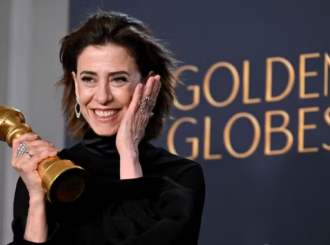 Fernanda Torres leva Globo de Ouro por atuação em Ainda Estou Aqui