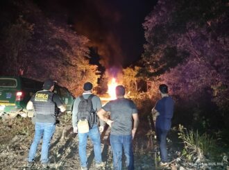 Aeronave usada no apoio ao tráfico de drogas e garimpo ilegal é destruída na zona rural de Boa Vista