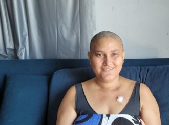 Roraimense com câncer de mama avançado pede ajuda para financiar tratamento no Rio Grande do Sul