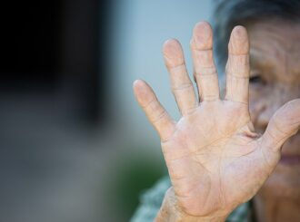 Senado analisa projeto que endurece penas para homicídio de idosos no Brasil