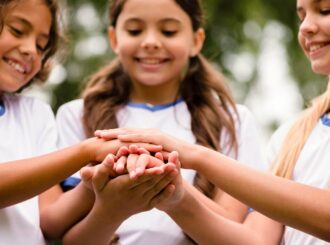 Contribuintes podem destinar parte do Imposto de Renda para projetos de proteção das crianças, adolescentes e idosos