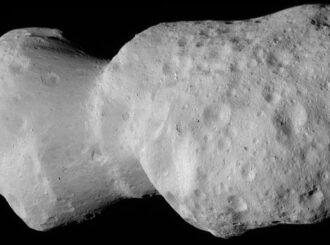 Nasa encontra asteroide em formato de amendoim