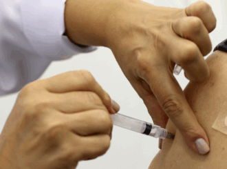 Ministério da Saúde amplia vacinação contra hepatite A para usuários de PrEP
