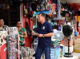 População recebe orientações da importância do uso correto das calçadas em Boa Vista