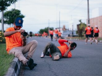 Corrida, câmera, ação: como a fotografia esportiva movimenta a economia criativa em Roraima