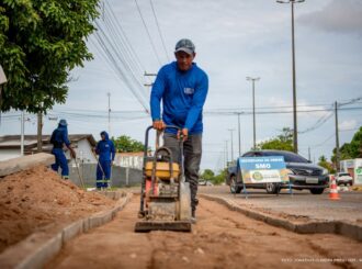 Infraestrutura urbana: Prefeitura avança com construção de calçada e meio-fio em bairros de Boa Vista