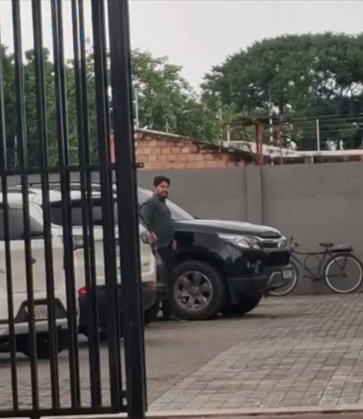 Carros públicos e interesses privados: hábito de secretários revelam que o alto escalão usa a máquina pública como privilégio e não a serviço do roraimense