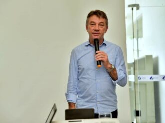 A cada rumor de retomada de julgamento no TSE, Denarium viaja para Brasília