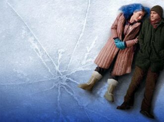 5 filmes muito românticos com casais estranhos