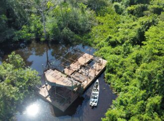 Forças Armadas destroem pista de pouso clandestina e embarcações usadas por garimpeiros na Terra Yanomami