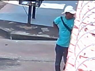 Homem invade residência e furta bicicleta de criança no bairro Asa Branca; veja vídeo