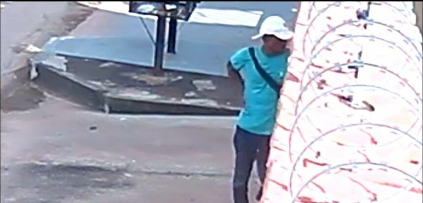 Homem invade residência e furta bicicleta de criança no bairro Asa Branca; veja vídeo