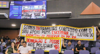 Aprovados no concurso da Polícia Penal cobram nomeação em ato na Assembleia Legislativa