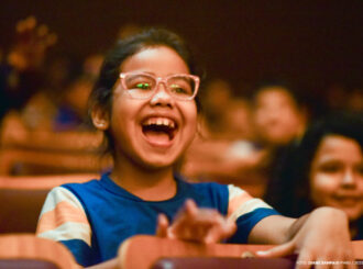 Projeto “Escola vai ao Teatro” leva alunos a uma experiência cultural em Boa Vista