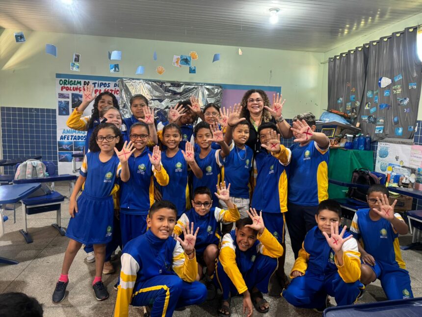 Projeto Maria Vai à Escola promove ações do Agosto Lilás em 11 escolas de Boa Vista