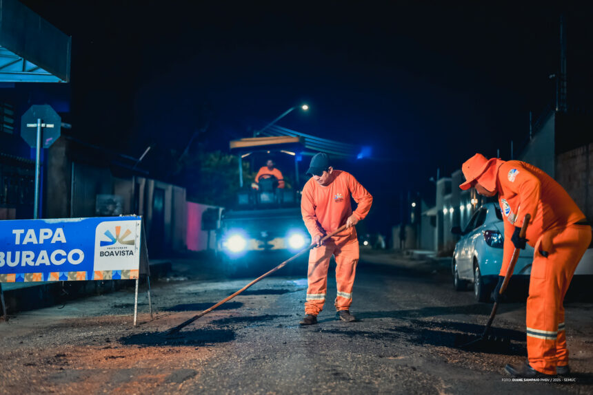 Operação Tapa-Buraco avança à noite na recuperação de ruas em Boa Vista