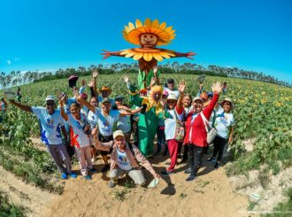 Projetos sociais da Prefeitura levam acolhimento, educação ambiental e inclusão à AgroBv